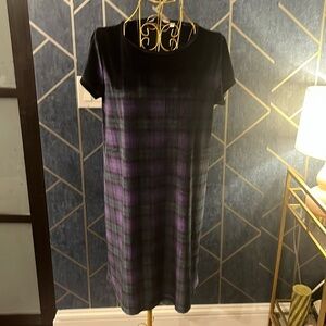 Vineyard Vines Plaid Velvet Shift Dress- Perfect for Holidays.